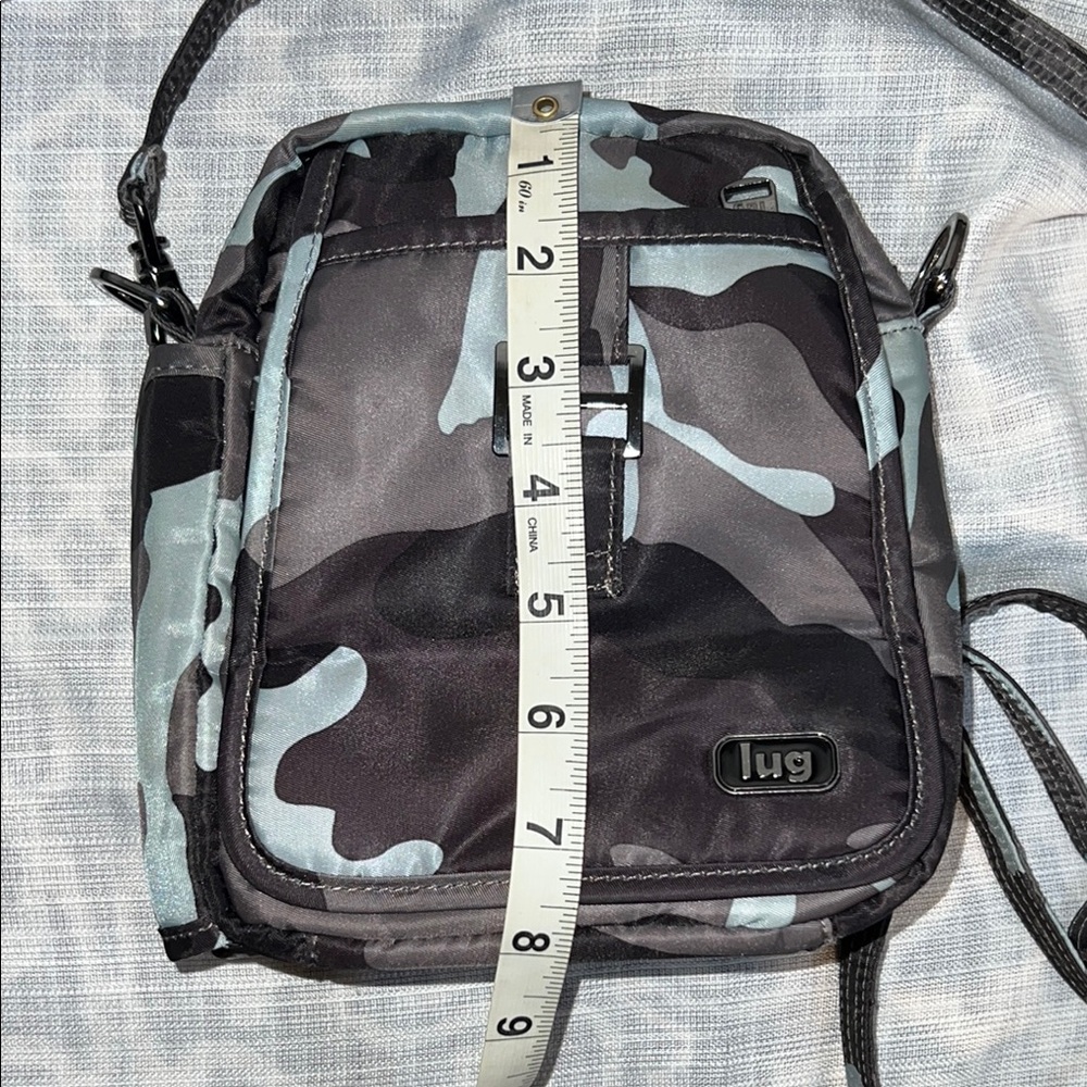 Lug Can Can Blue Camo Crossbody/Belt Bag Purse - Picture 11 of 14
